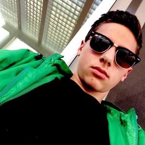 Meet your Posher, Michael